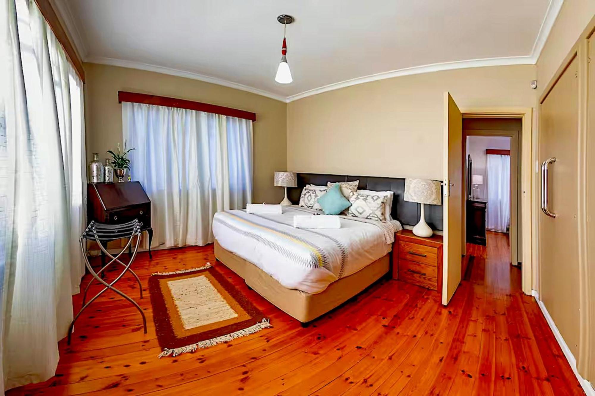 Munro Suites Port Elizabeth Exterior photo